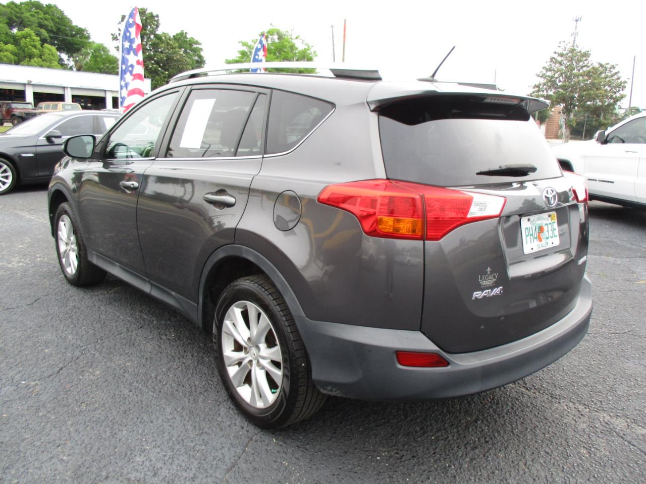 Toyota RAV4 FWD 4dr Limited (Natl) 2015