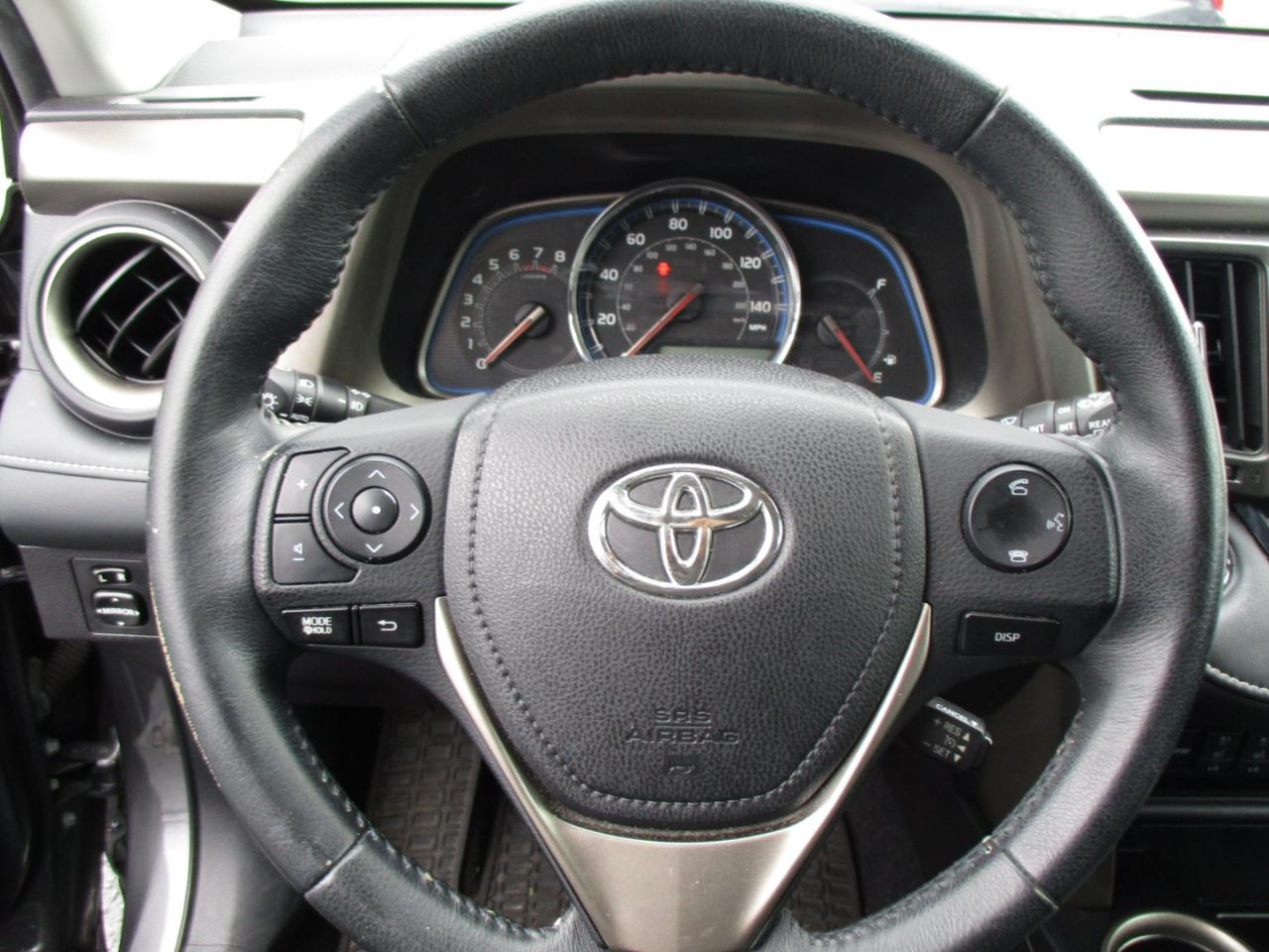 Toyota RAV4 FWD 4dr Limited (Natl) 2015