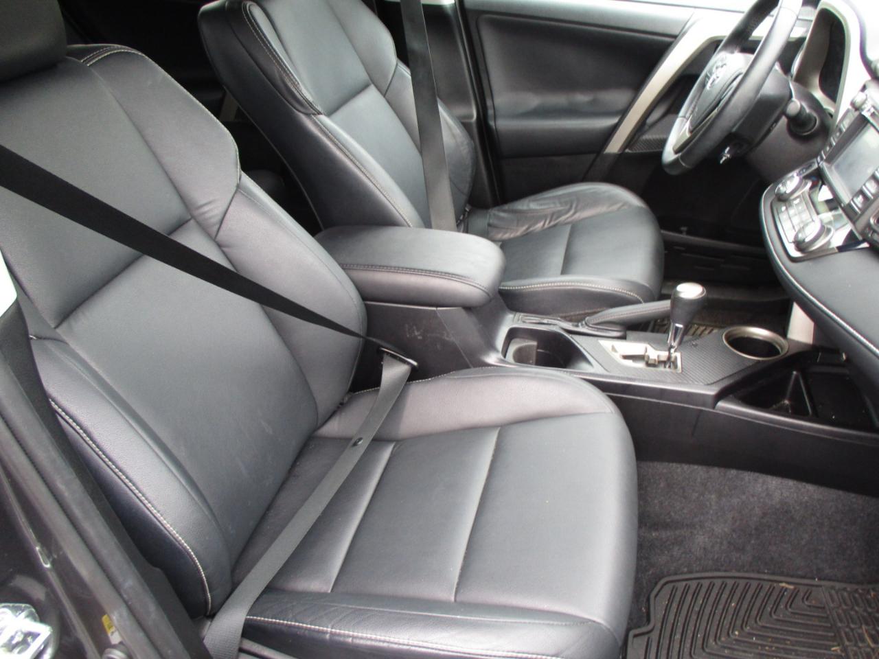 Toyota RAV4 FWD 4dr Limited (Natl) 2015