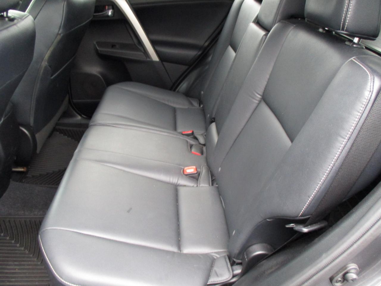 Toyota RAV4 FWD 4dr Limited (Natl) 2015