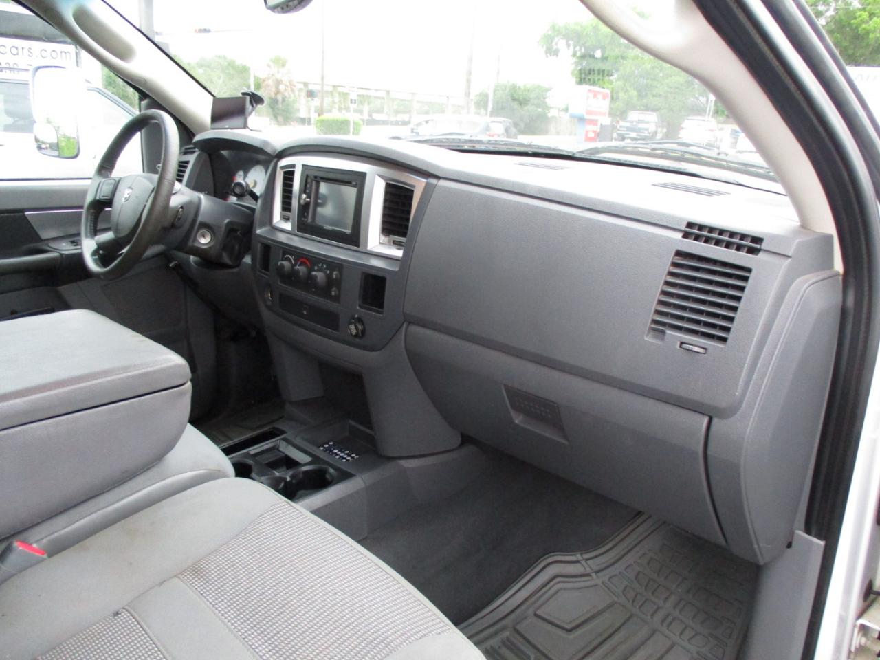Dodge Ram 3500 2WD Mega Cab 160.5" DRW SLT 2007