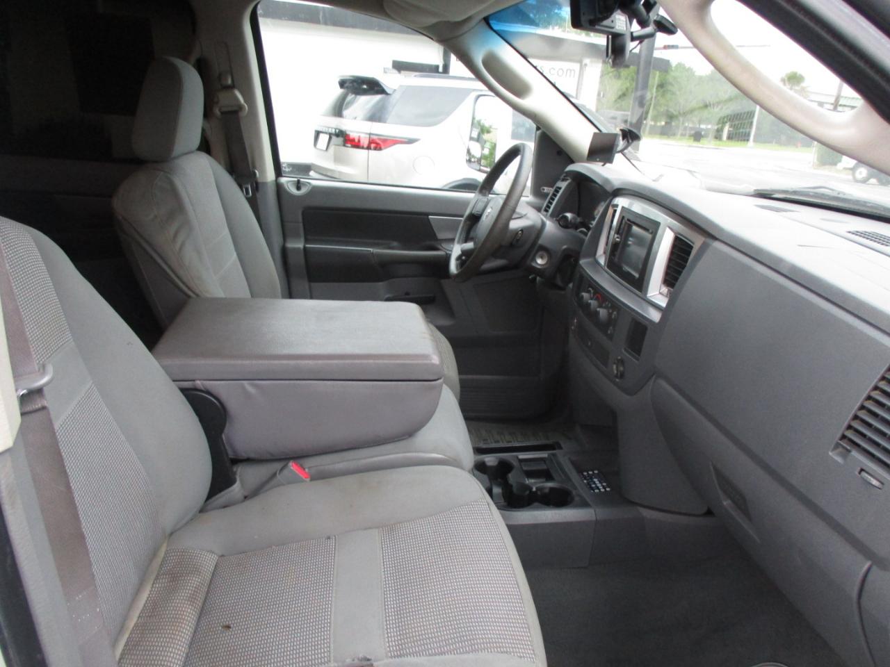 Dodge Ram 3500 2WD Mega Cab 160.5" DRW SLT 2007