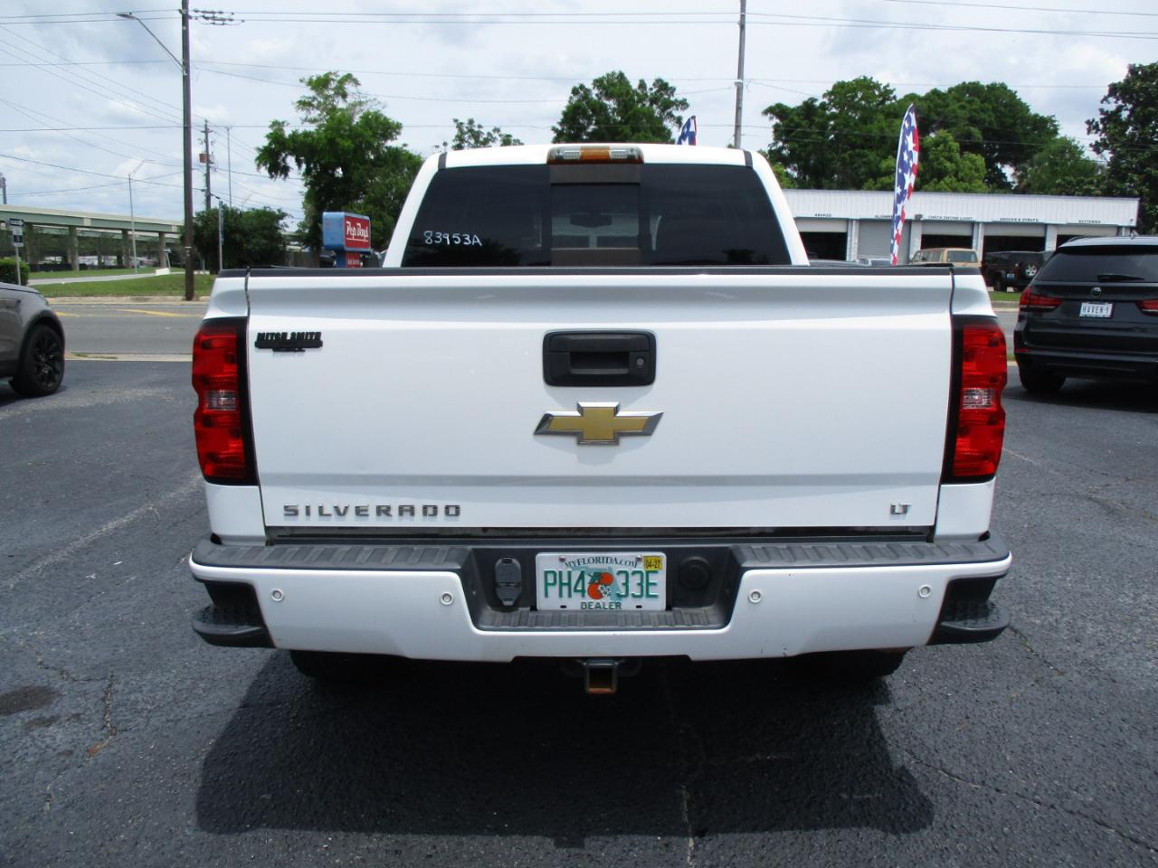 Chevrolet Silverado 1500 4WD Crew Cab 143.5" LT w/2LT 2017