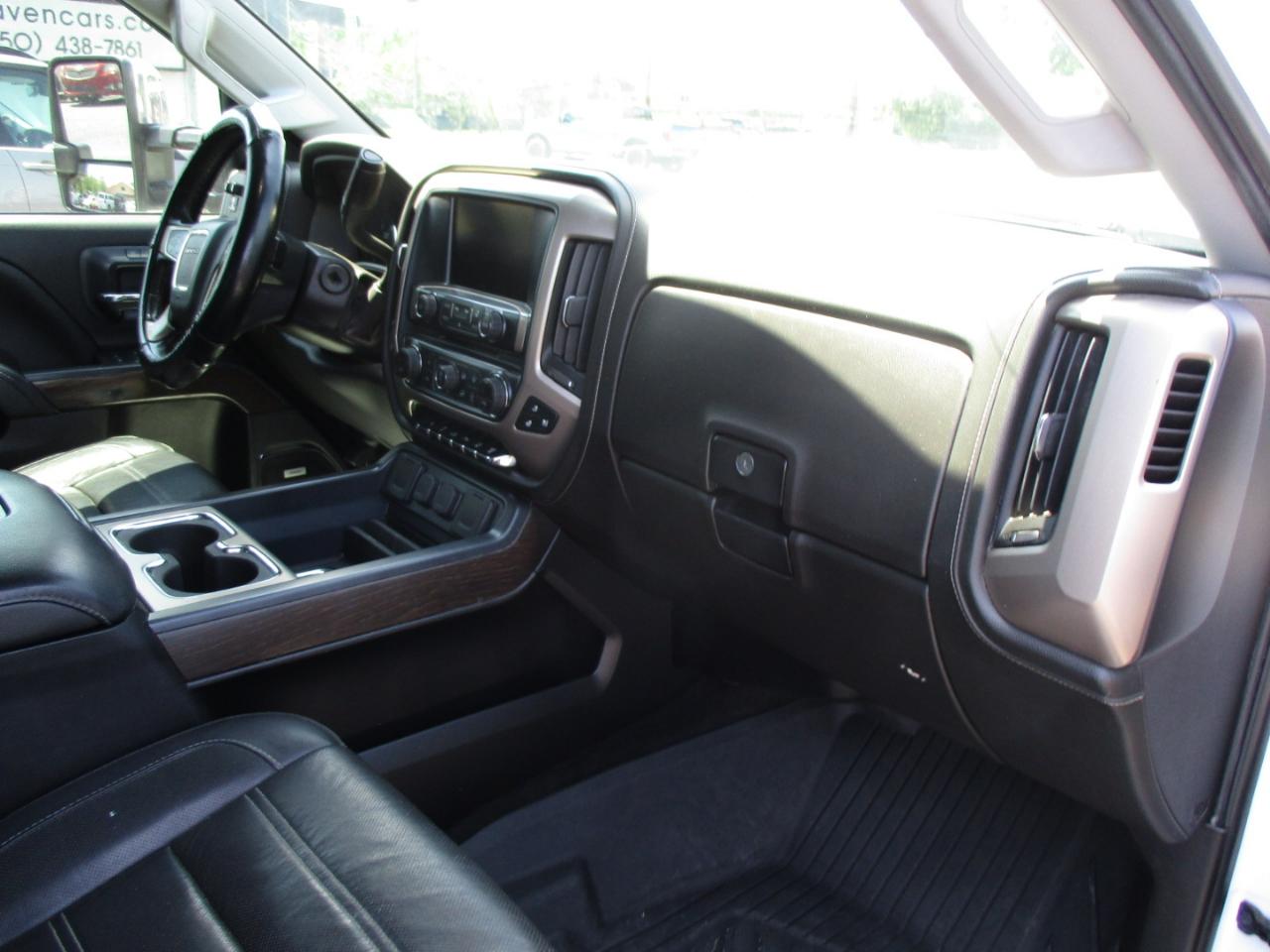 GMC Sierra 3500HD 4WD Crew Cab 167.7" Denali 2018
