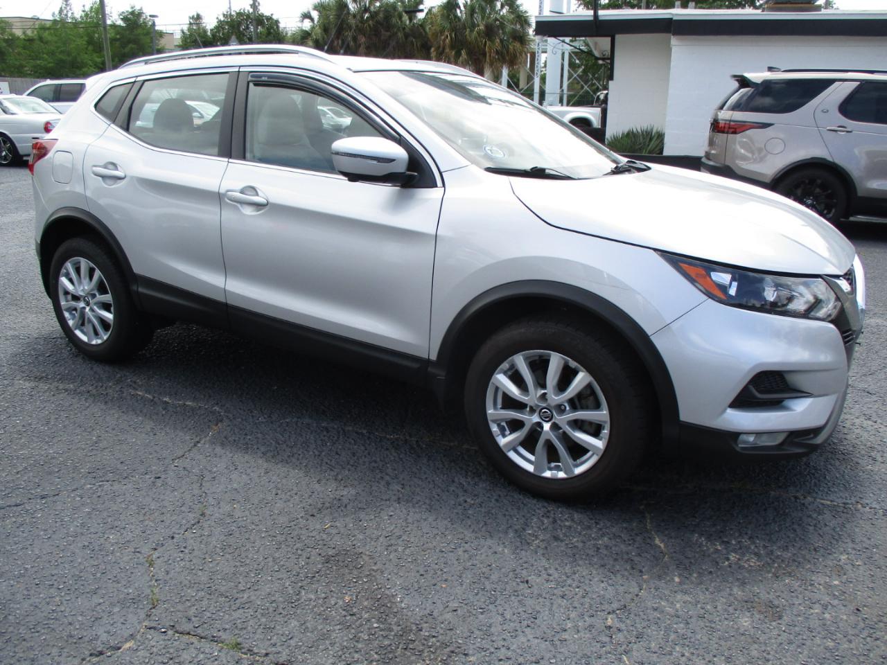 Nissan Rogue Sport FWD SV 2021