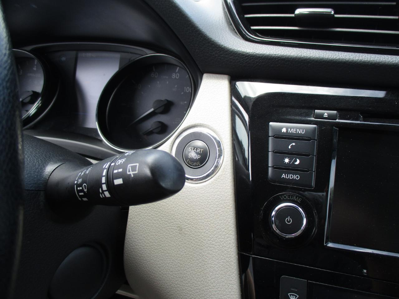 Nissan Rogue Sport FWD SV 2021