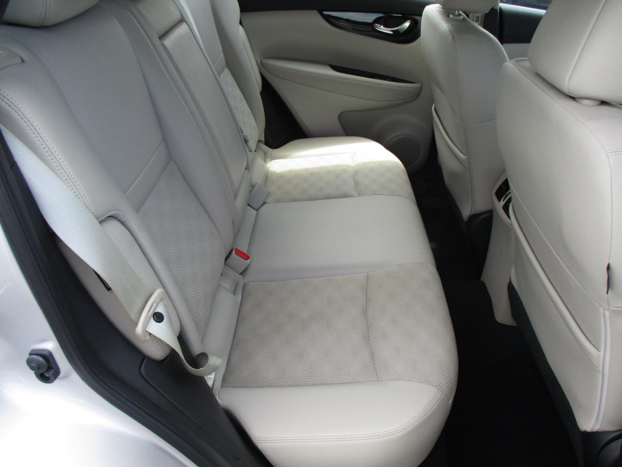 Nissan Rogue Sport FWD SV 2021