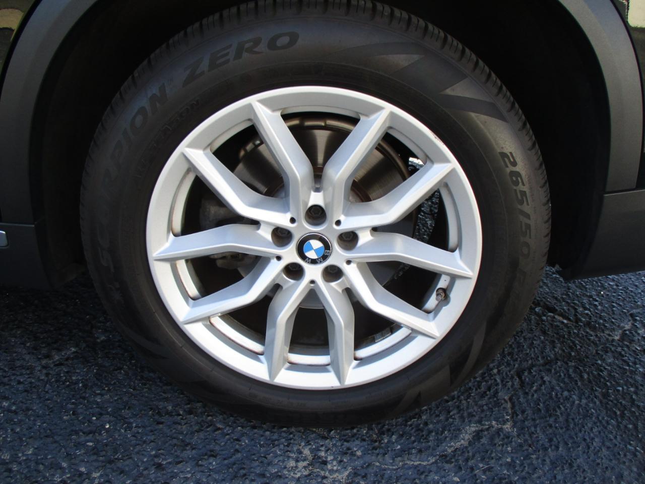 BMW X5 xDrive40i Sports Activity Vehicle 2020