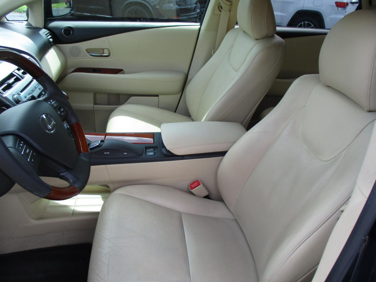 Lexus RX 350 FWD 4dr 2010