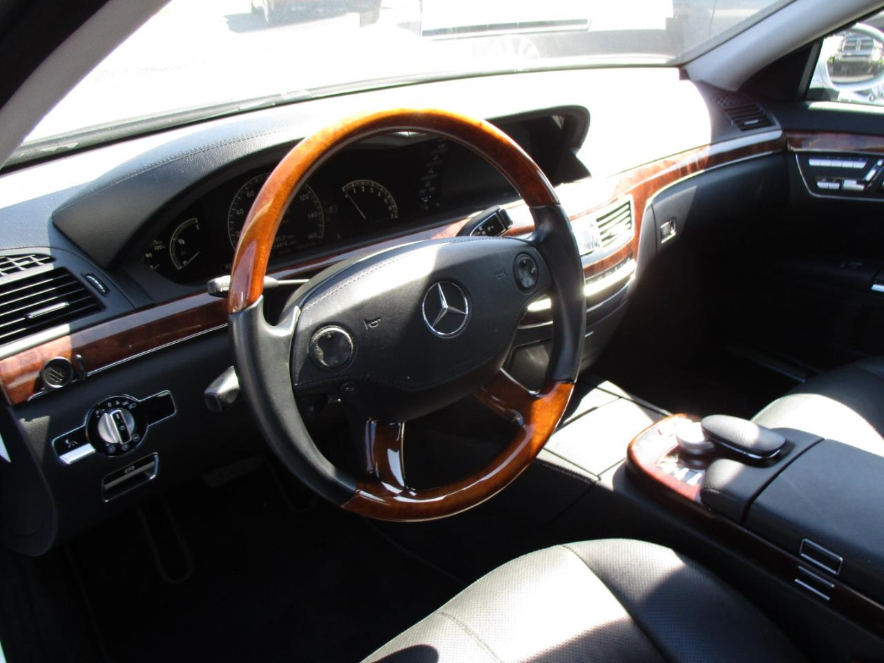 Mercedes-Benz S-Class 4dr Sdn 5.5L V8 RWD 2008