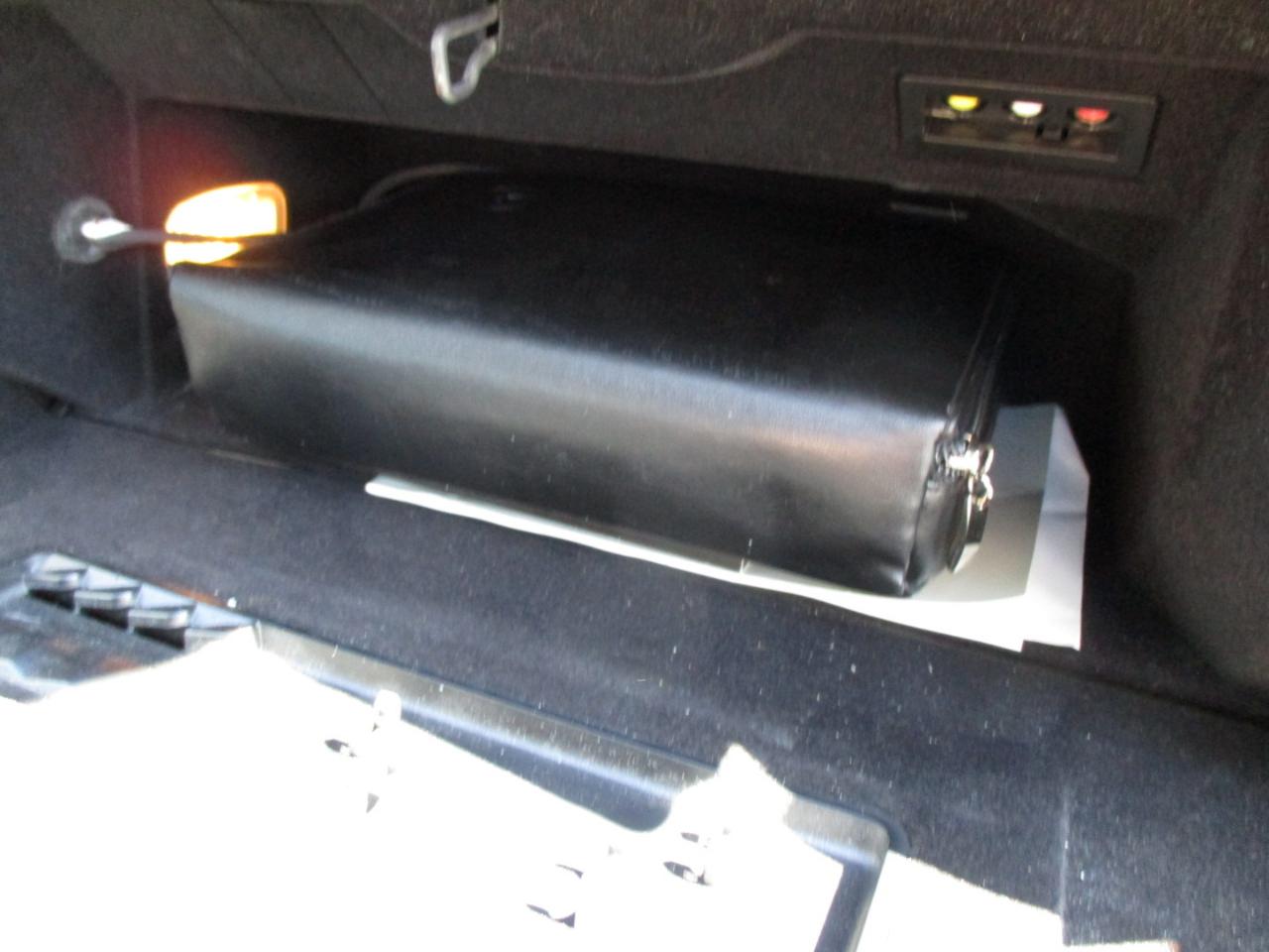Mercedes-Benz S-Class 4dr Sdn 5.5L V8 RWD 2008