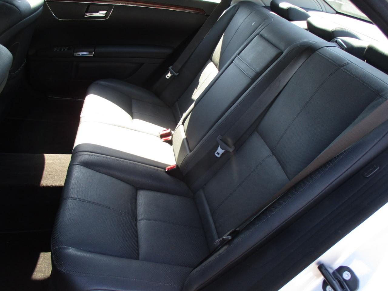 Mercedes-Benz S-Class 4dr Sdn 5.5L V8 RWD 2008