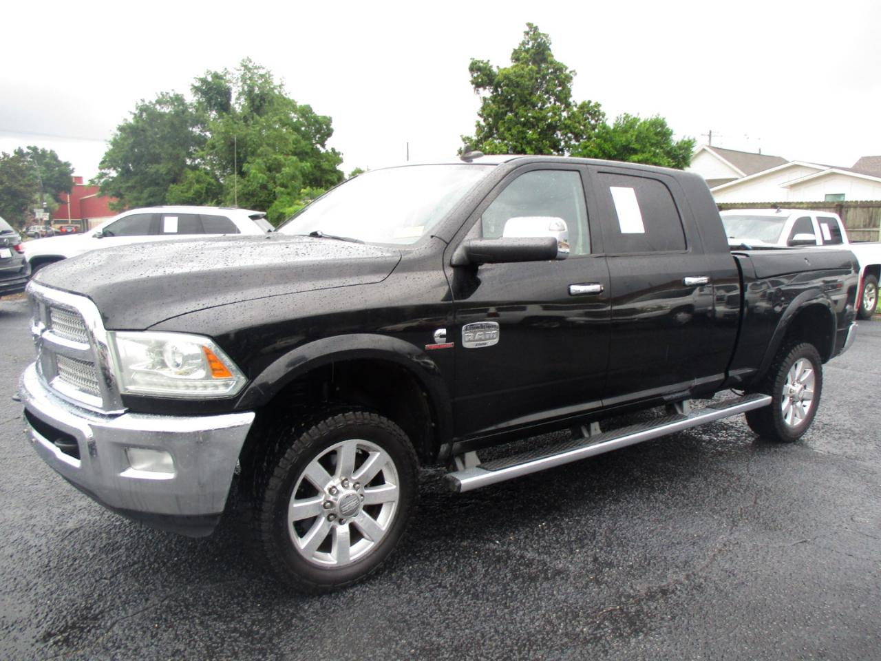 RAM 2500 4WD Mega Cab 160.5" Longhorn 2015