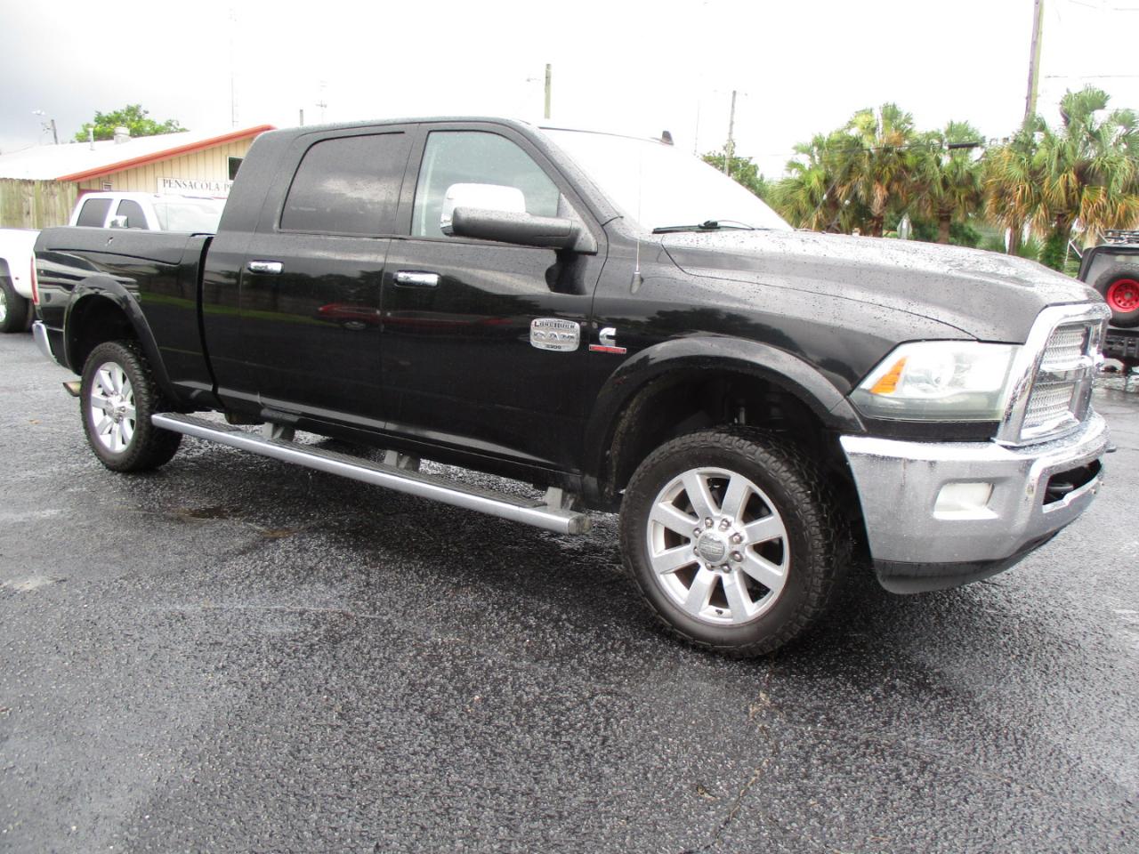 RAM 2500 4WD Mega Cab 160.5" Longhorn 2015
