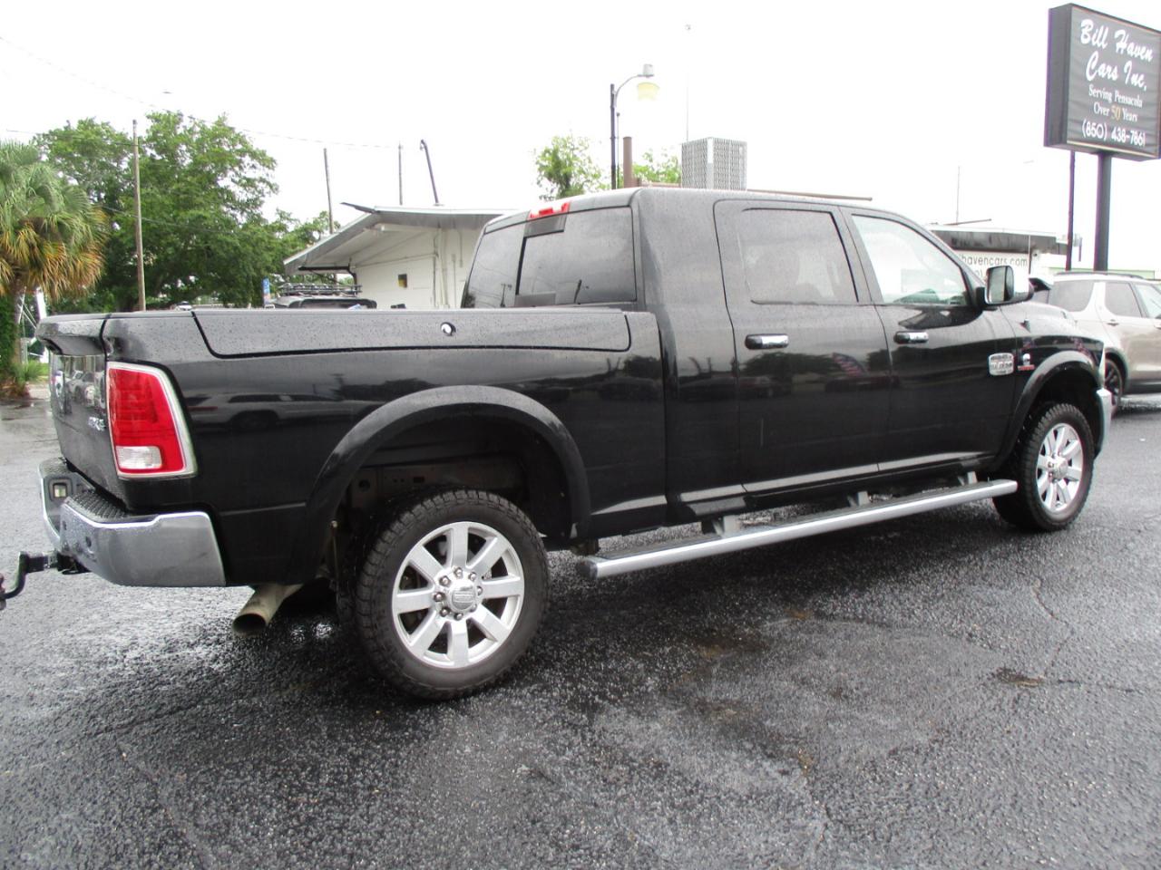 RAM 2500 4WD Mega Cab 160.5" Longhorn 2015