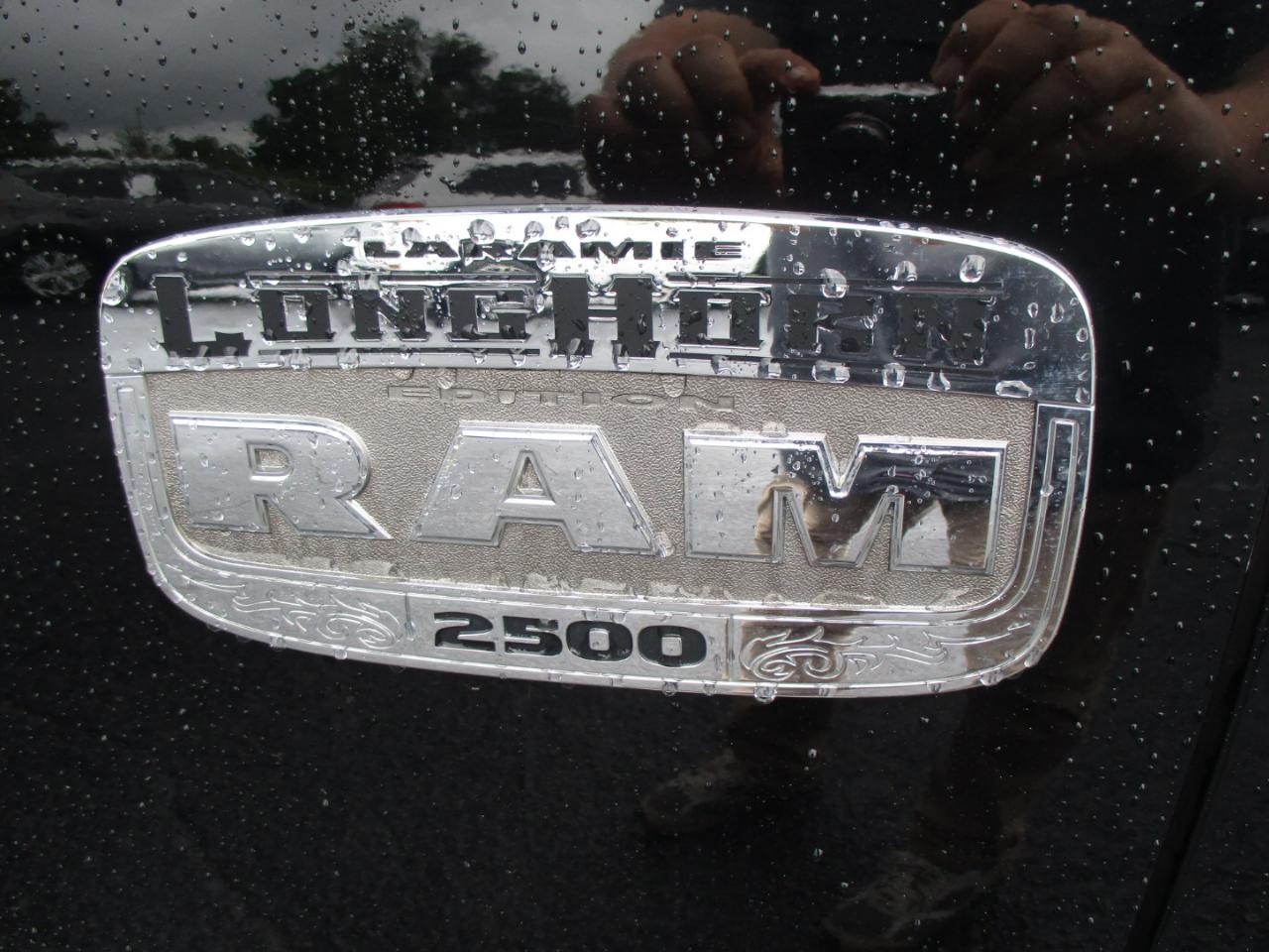 RAM 2500 4WD Mega Cab 160.5" Longhorn 2015
