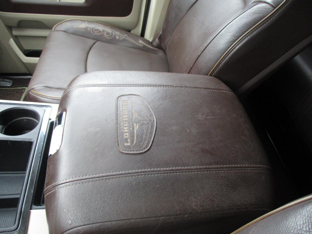 RAM 2500 4WD Mega Cab 160.5" Longhorn 2015