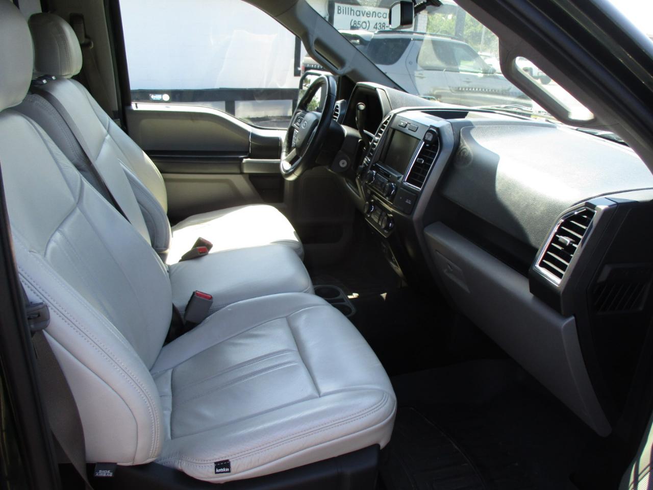 Ford F-150 4WD Reg Cab 145" XLT 2015