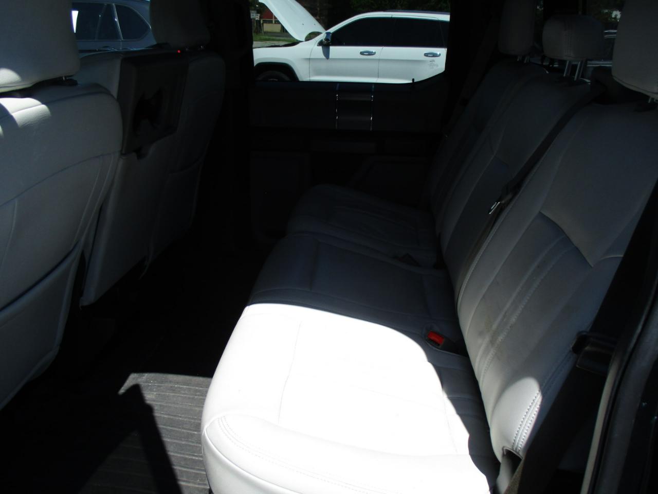 Ford F-150 4WD Reg Cab 145" XLT 2015