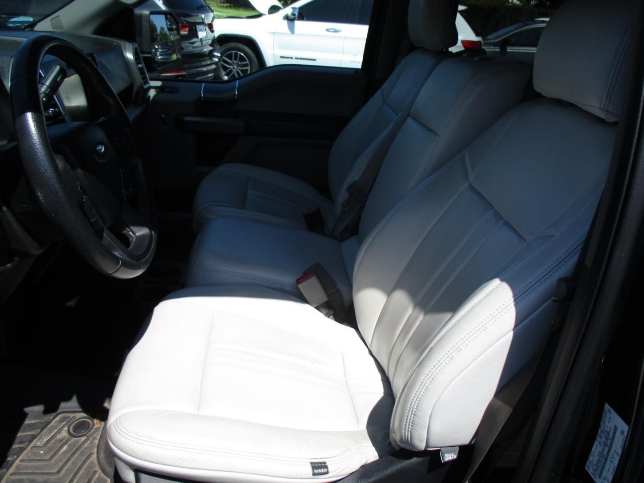 Ford F-150 4WD Reg Cab 145" XLT 2015