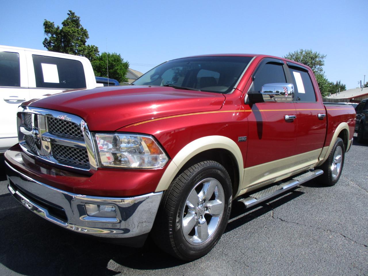 RAM 1500 2WD Crew Cab 140.5" Laramie 2011