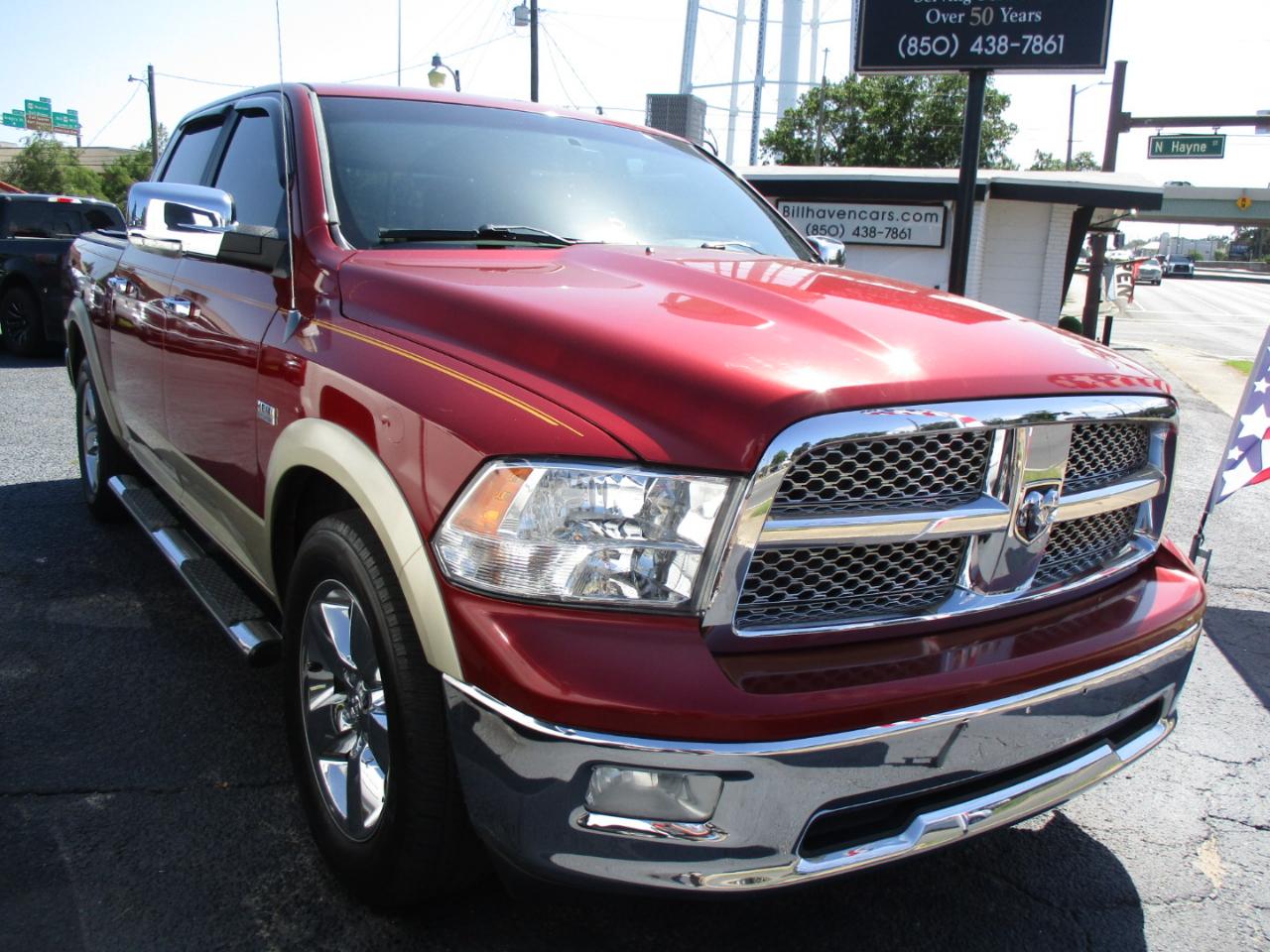 RAM 1500 2WD Crew Cab 140.5" Laramie 2011