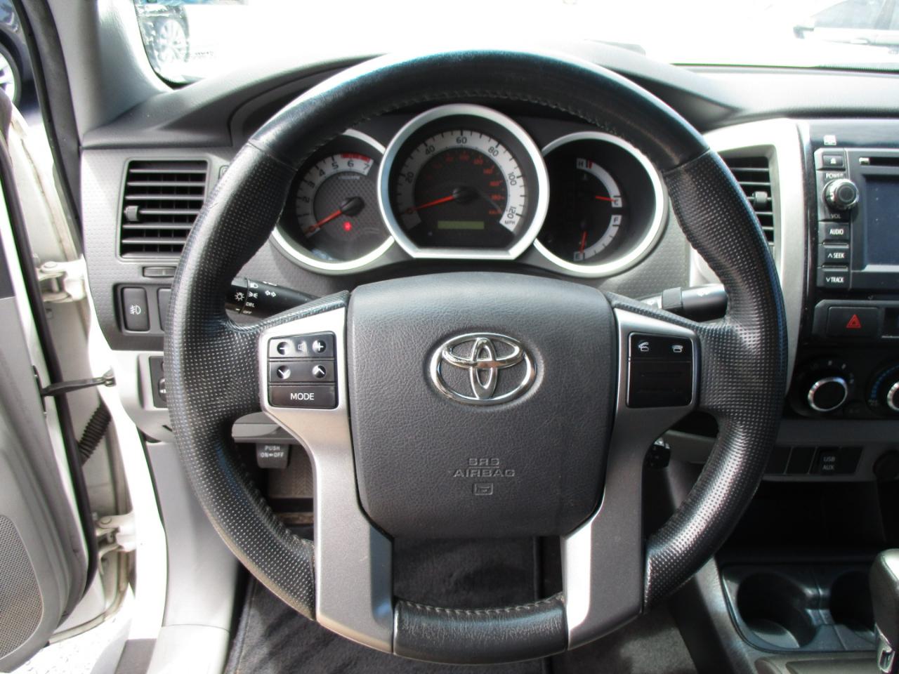 Toyota Tacoma 2WD Double Cab V6 AT PreRunner (Natl) 2013