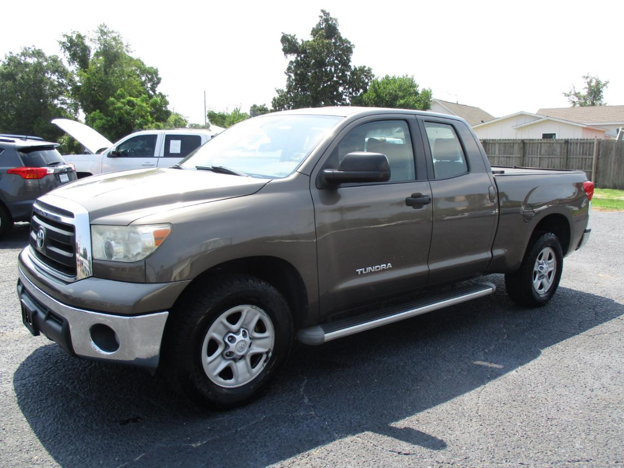 Toyota Tundra 2WD Truck Dbl 4.6L V8 6-Spd AT (Natl) 2011