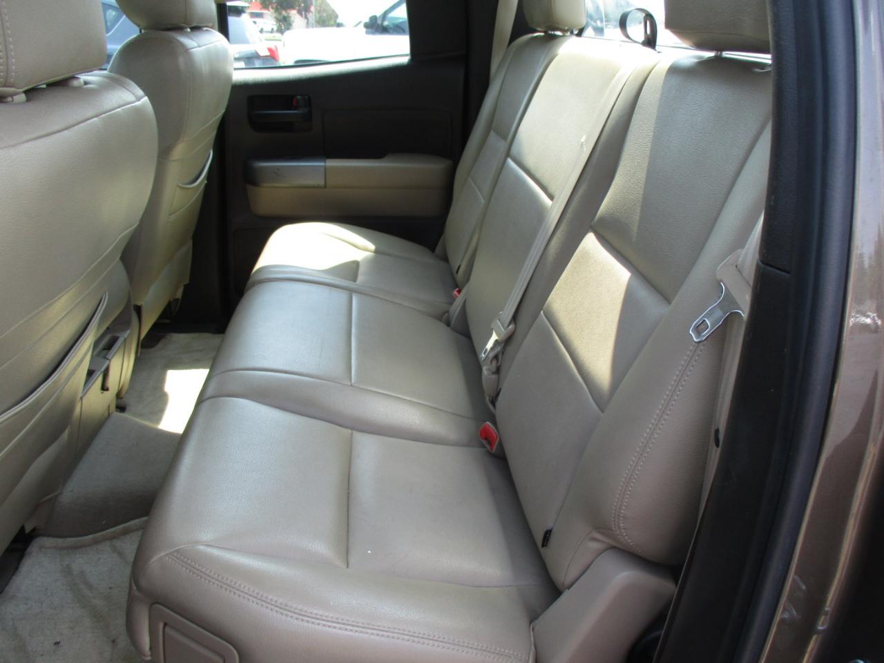 Toyota Tundra 2WD Truck Dbl 4.6L V8 6-Spd AT (Natl) 2011