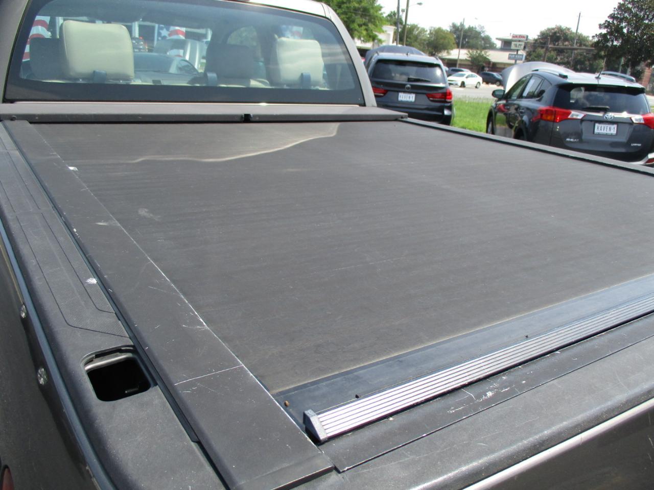 Toyota Tundra 2WD Truck Dbl 4.6L V8 6-Spd AT (Natl) 2011