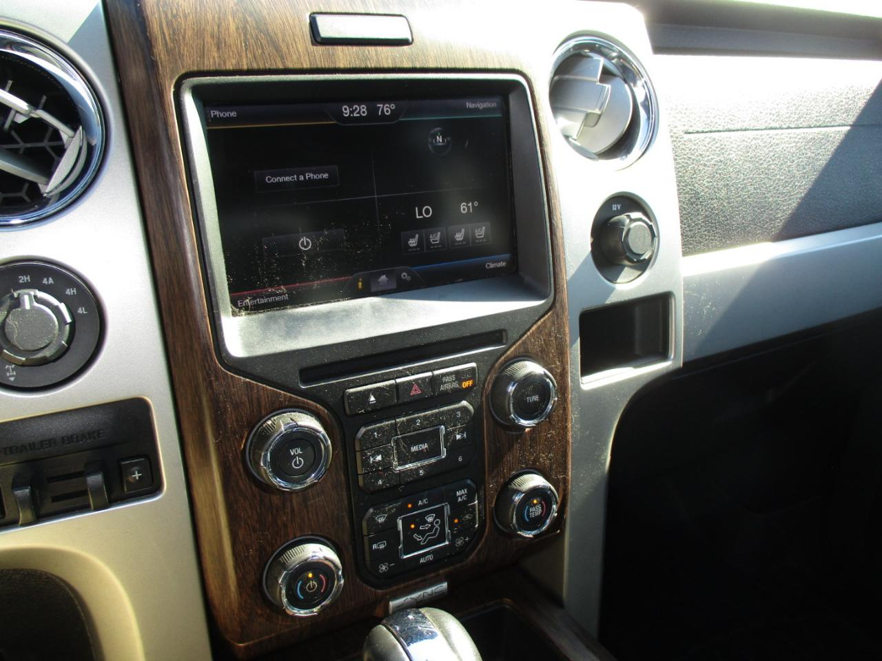 Ford F-150 4WD SuperCrew 145" Platinum 2014