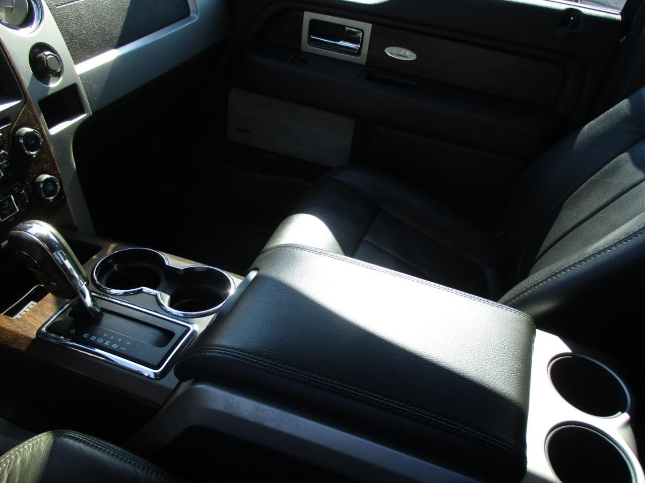 Ford F-150 4WD SuperCrew 145" Platinum 2014