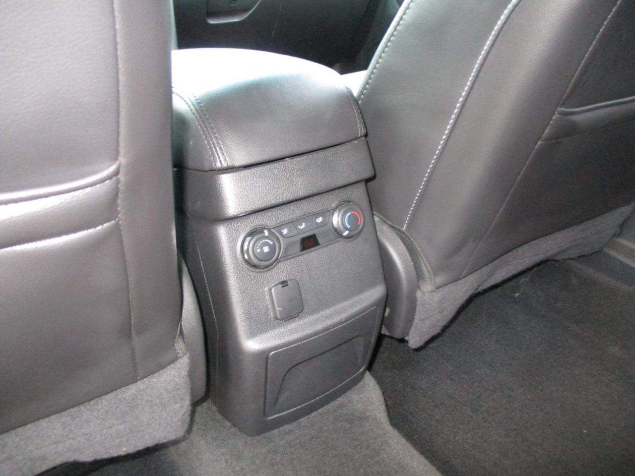 Ford Explorer FWD 4dr XLT 2015