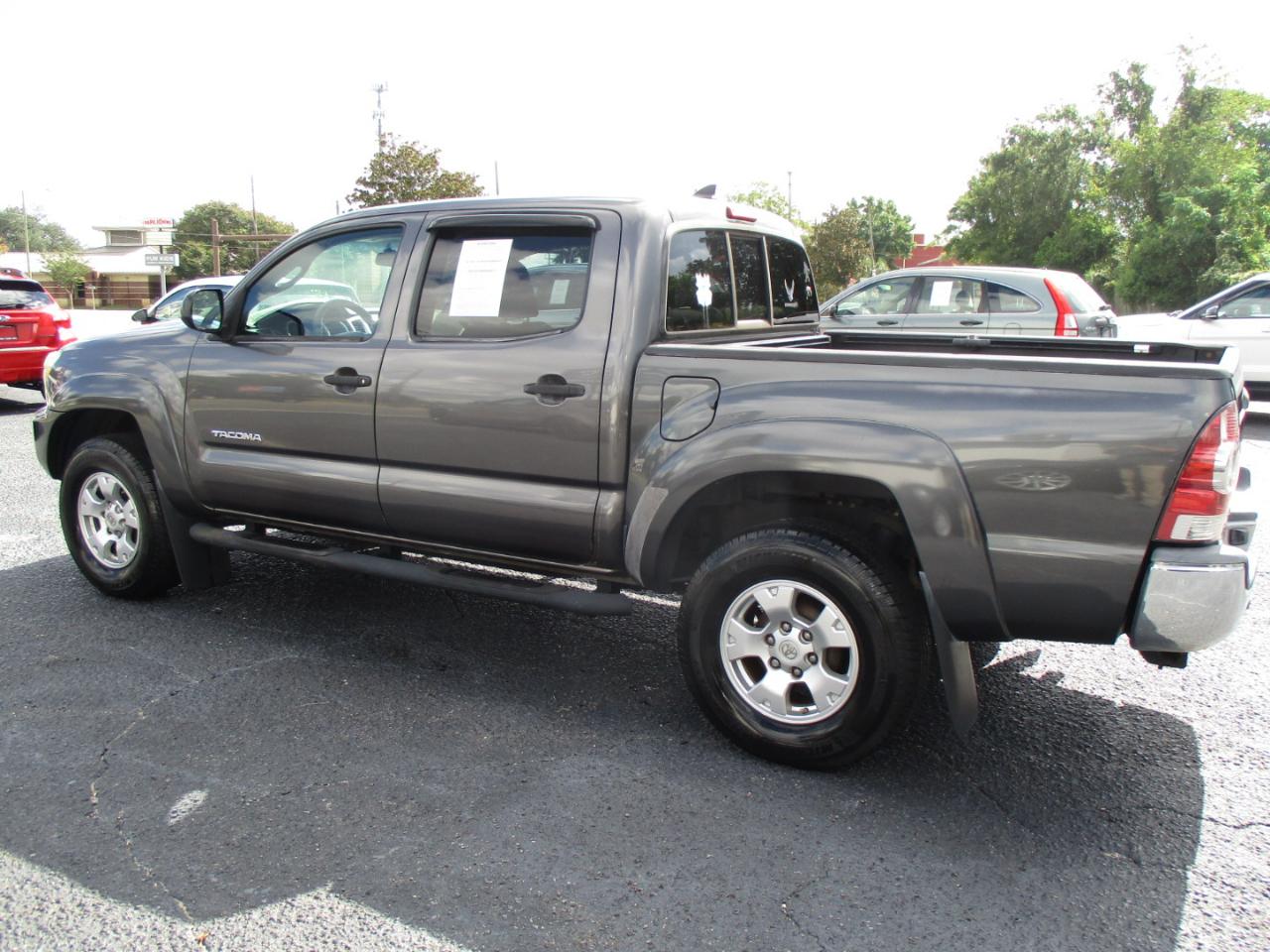 Toyota Tacoma 2WD Double Cab I4 AT PreRunner (Natl) 2015