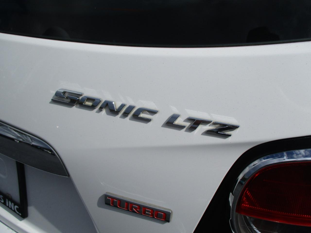 Chevrolet Sonic 5dr HB Auto LTZ 2015