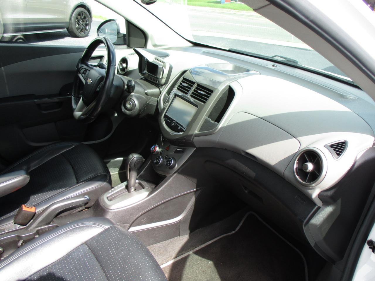 Chevrolet Sonic 5dr HB Auto LTZ 2015