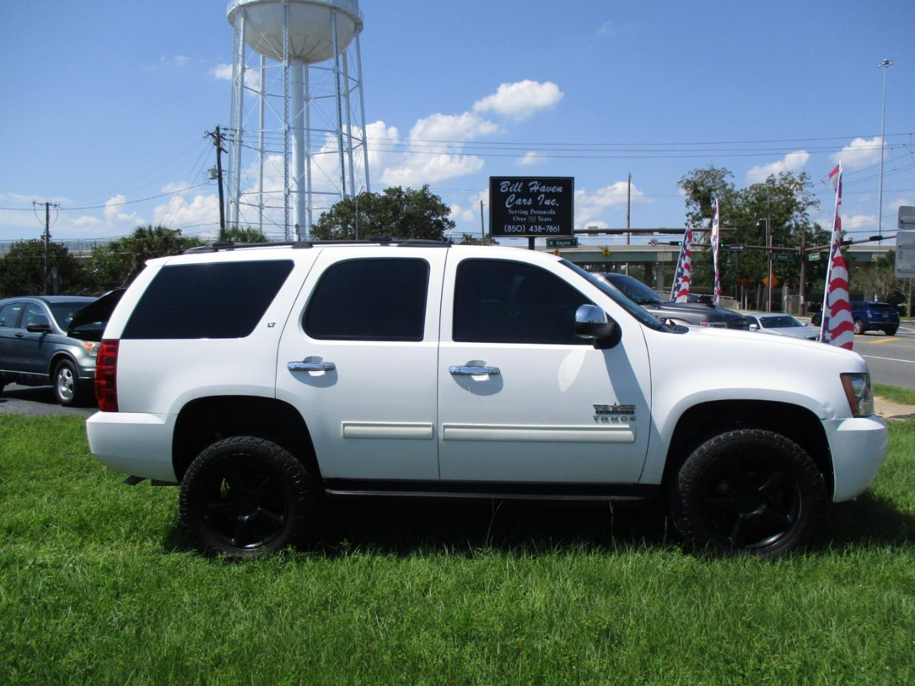 Chevrolet Tahoe 2WD 4dr 1500 LT 2012