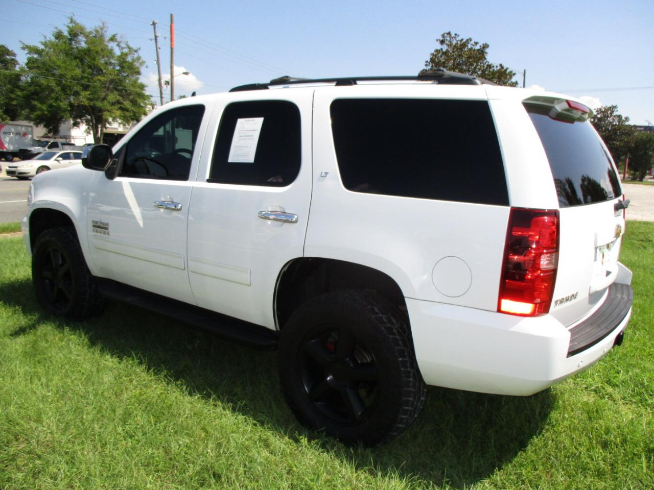Chevrolet Tahoe 2WD 4dr 1500 LT 2012