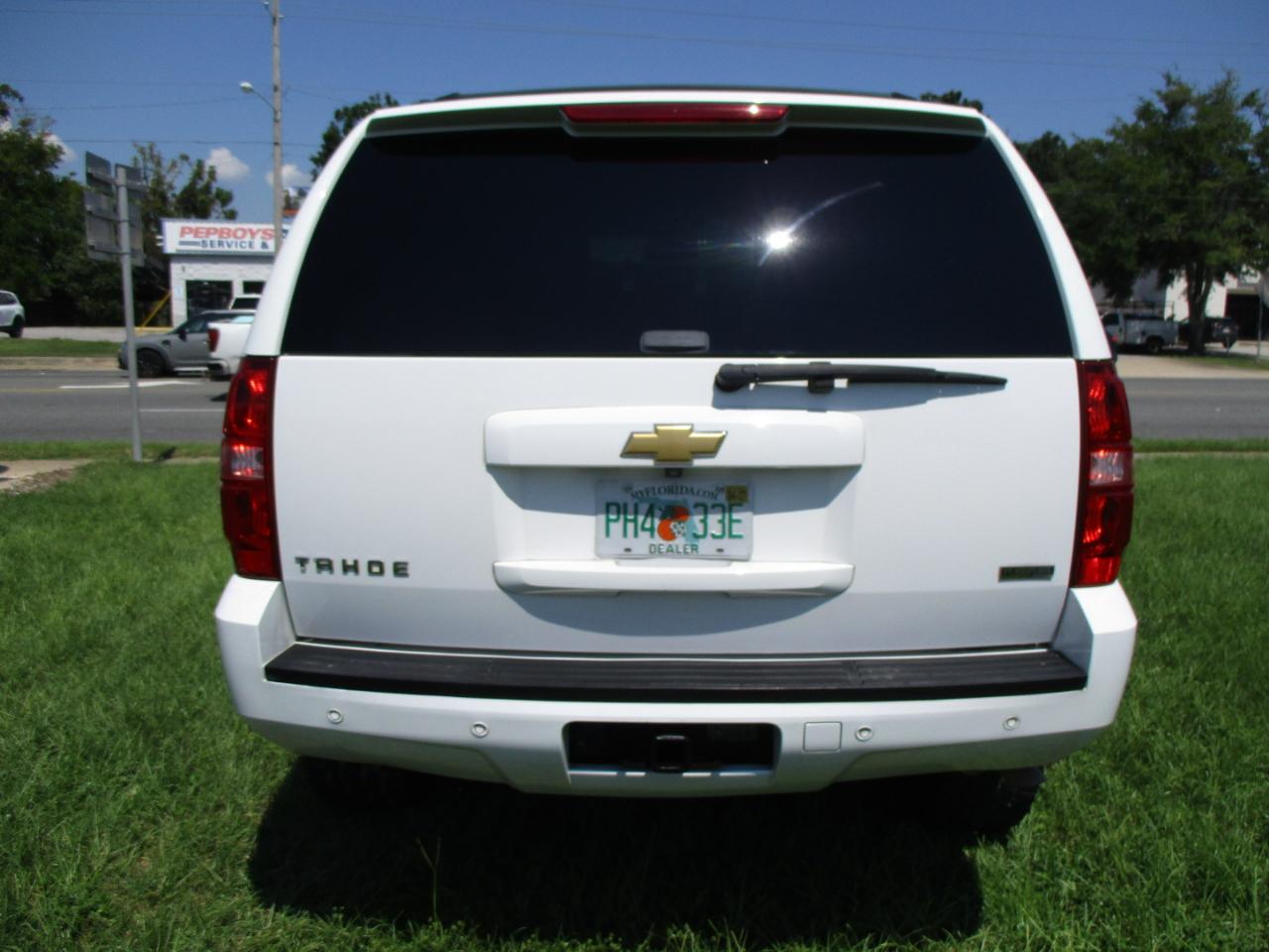 Chevrolet Tahoe 2WD 4dr 1500 LT 2012