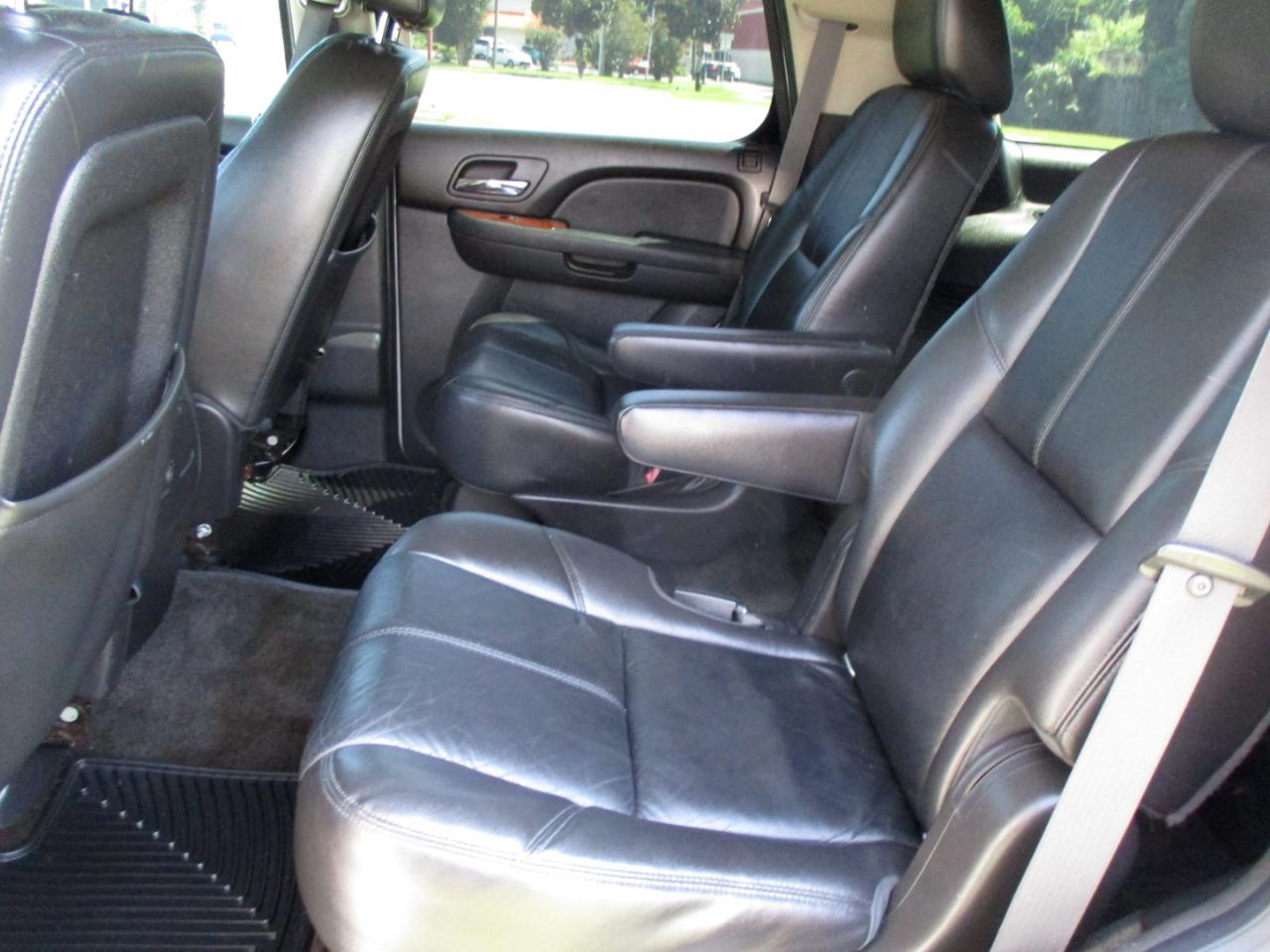 Chevrolet Tahoe 2WD 4dr 1500 LT 2012