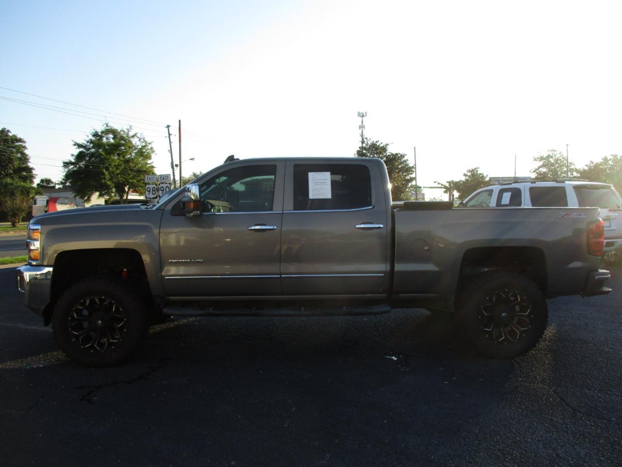 Chevrolet Silverado 2500HD 4WD Crew Cab 153.7" LTZ 2017
