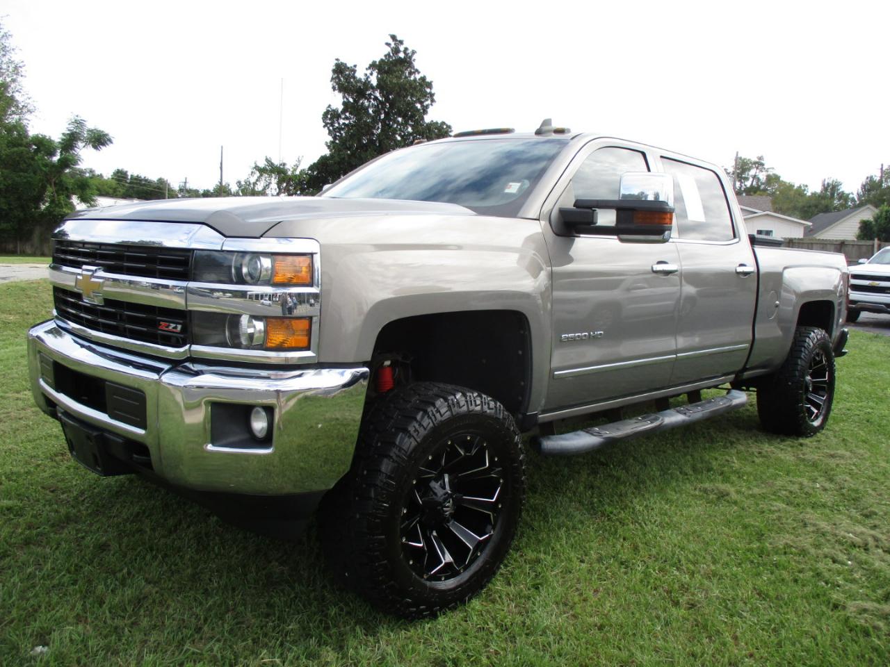 Chevrolet Silverado 2500HD 4WD Crew Cab 153.7" LTZ 2017