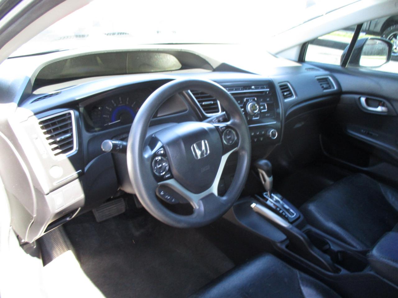 Honda Civic Sdn 4dr Auto LX 2013