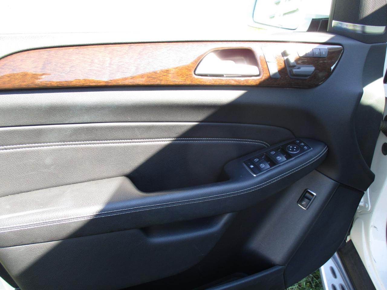 Mercedes-Benz M-Class 4MATIC 4dr ML 350 2013