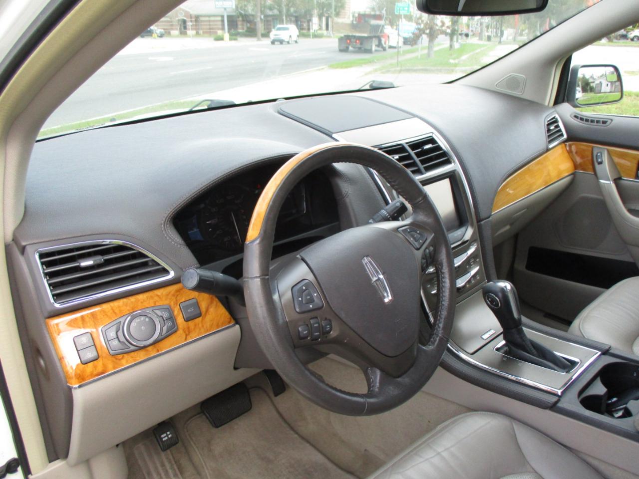 Lincoln MKX FWD 4dr 2012