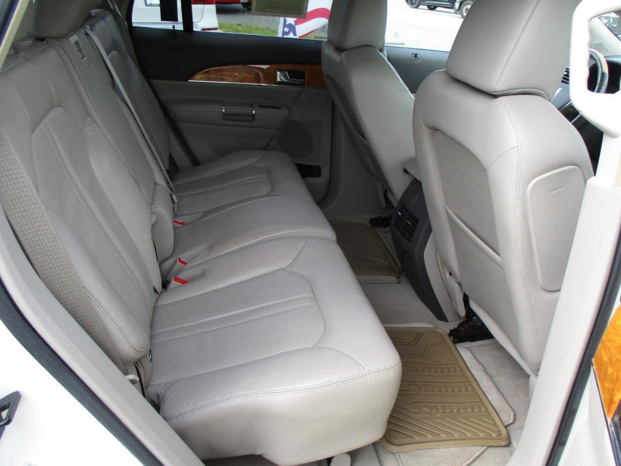 Lincoln MKX FWD 4dr 2012