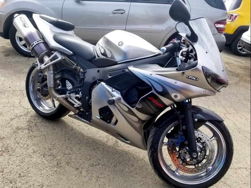 Used 2004 Yamaha YZF-R6 for Sale in Columbus OH 43224 Spectrum Motor 1