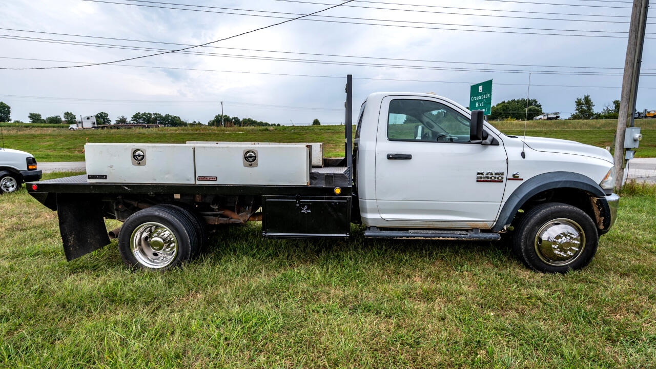 RAM 5500 Regular Cab 4WD 2014 RAM 5500 Regular Cab 4WD 2014