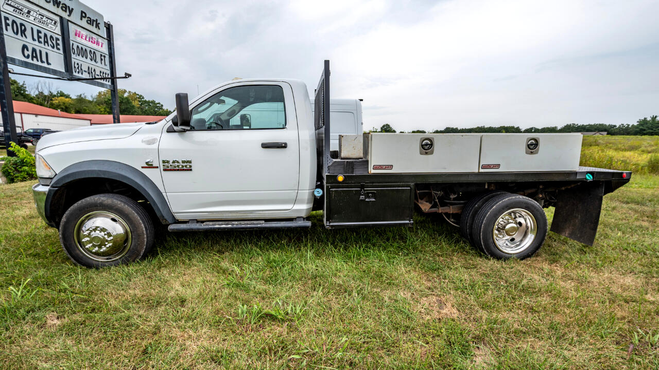 RAM 5500 Regular Cab 4WD 2014 RAM 5500 Regular Cab 4WD 2014