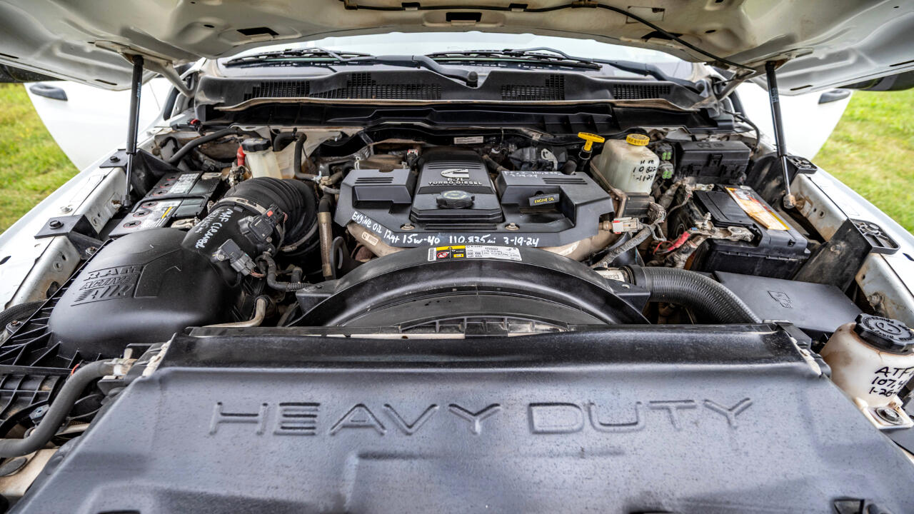 RAM 5500 Regular Cab 4WD 2014 RAM 5500 Regular Cab 4WD 2014